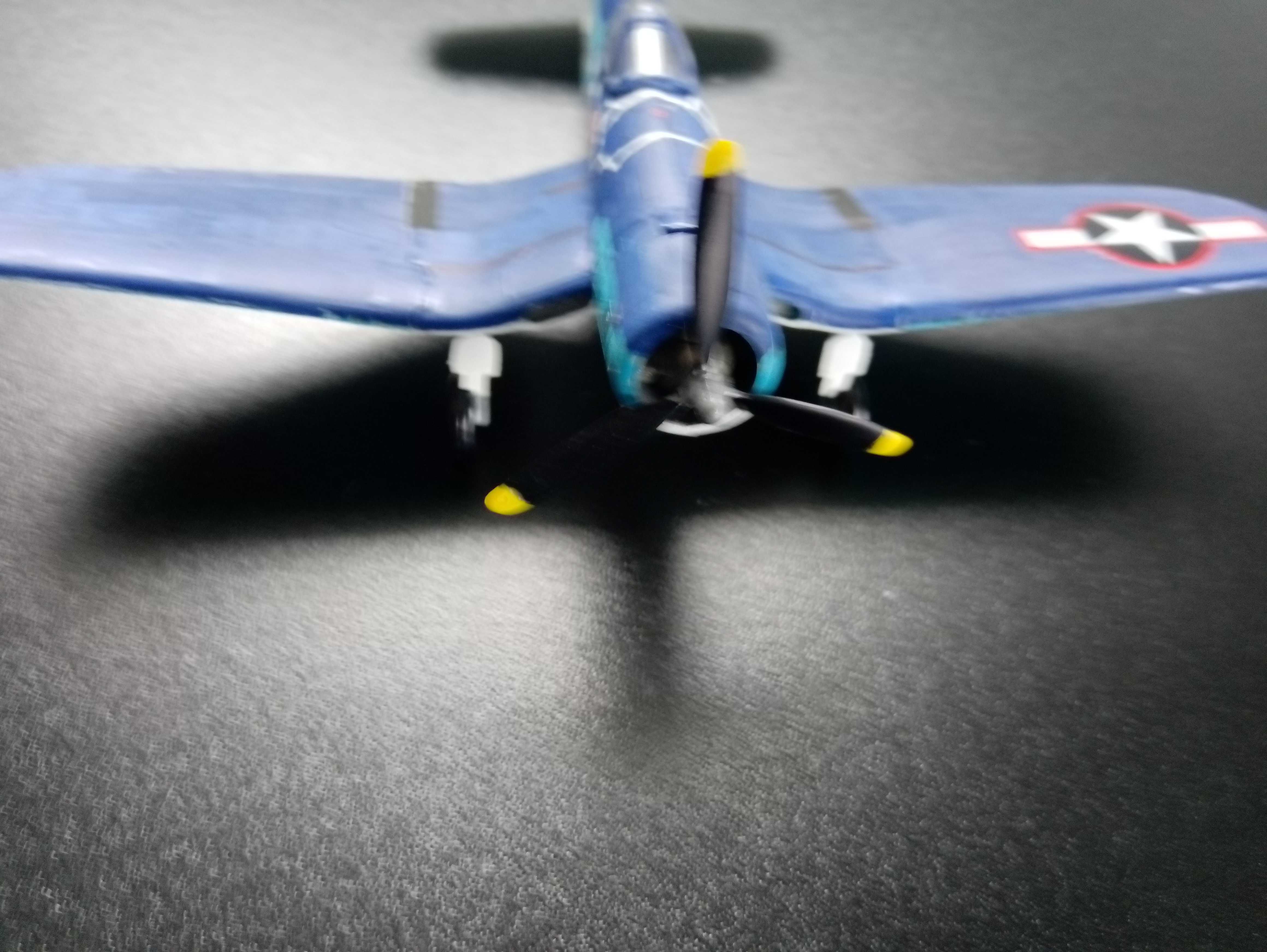 Model samolotu F-4U-1A Corsair