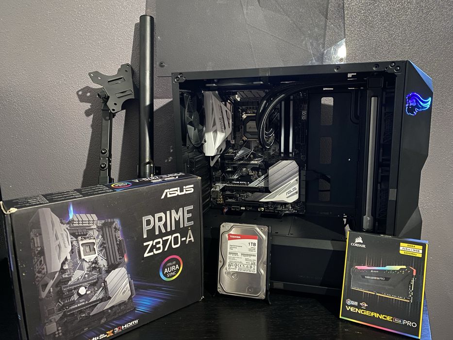 Combo Gaming i5 8600k | Asus Z370 A Prime + Ram + Watercooler + Caixa