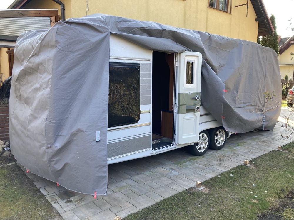 Pokrowiec na przyczepę kempingową