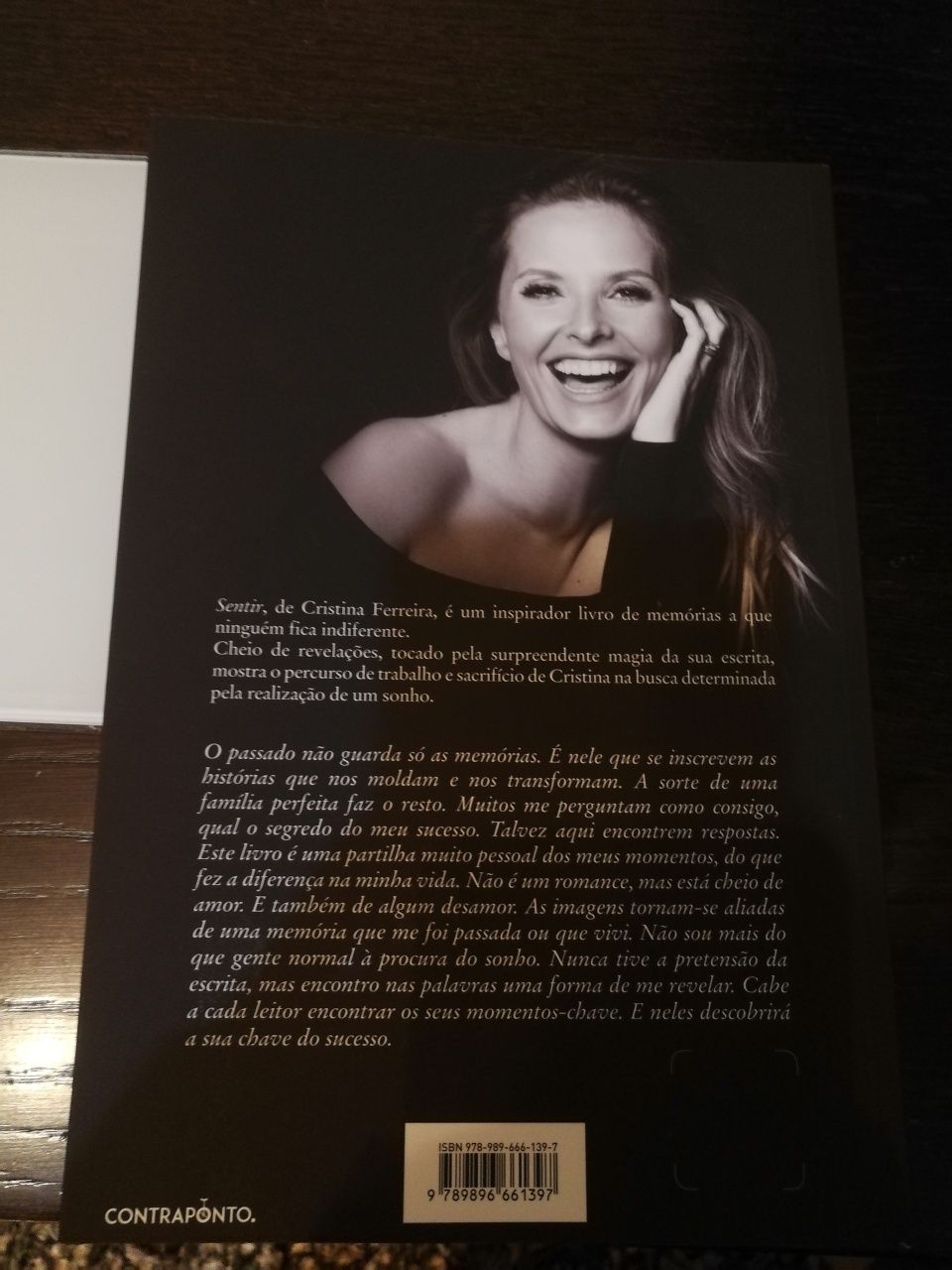 Livro Sentir de Cristina Ferreira