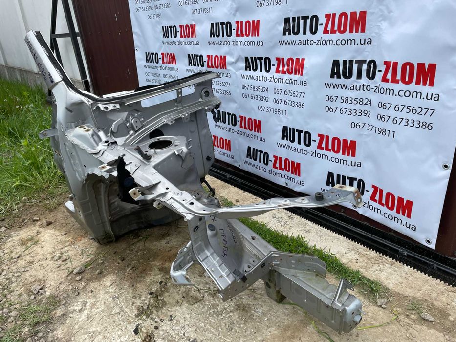 Передня права четверть чвертка Lexus NX 2014-2021