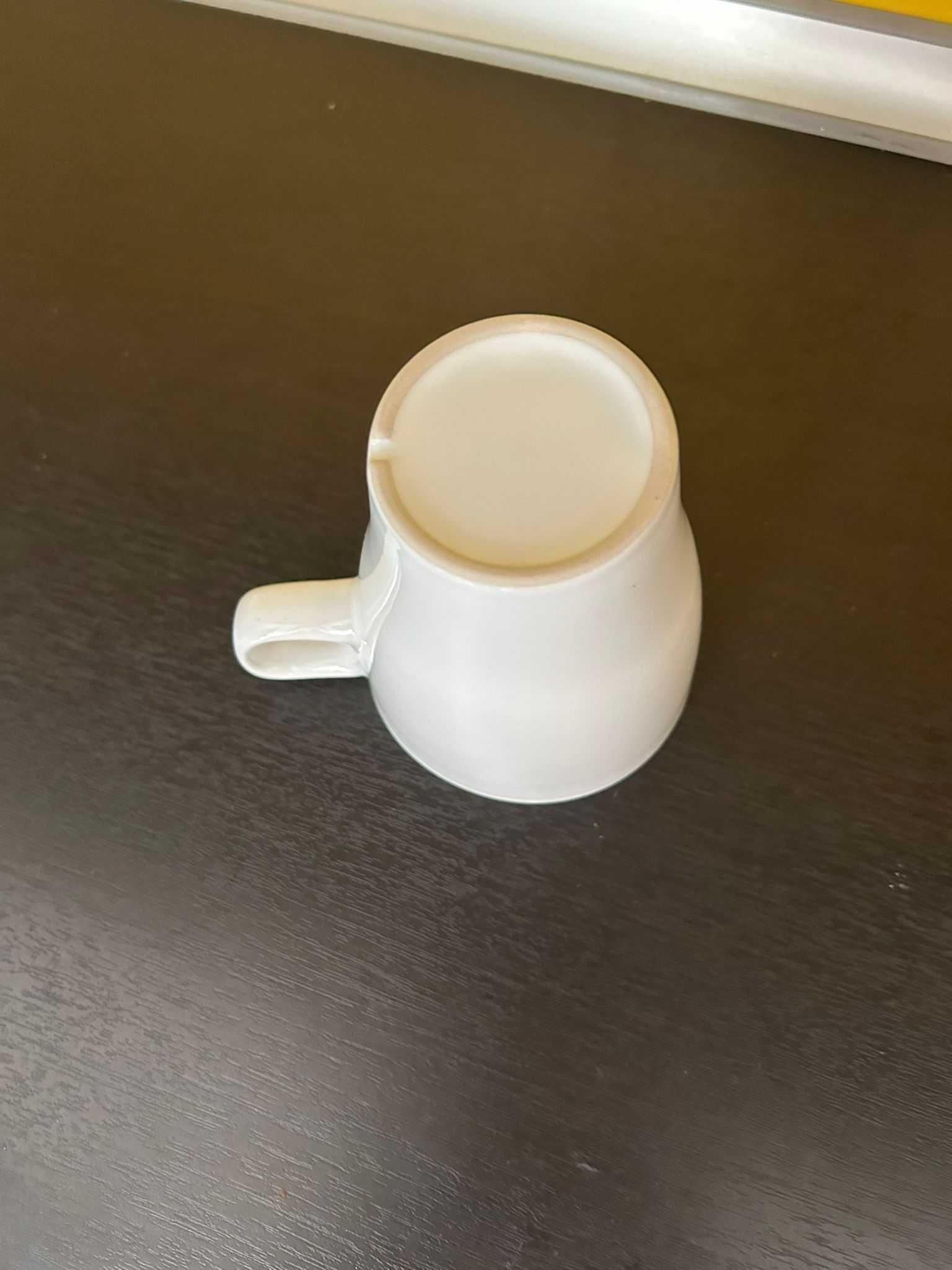 6 canecas de marca IKEA