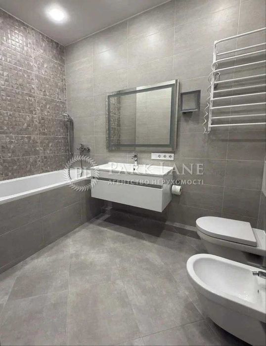 Продаж просторої 3х кімнатної квартири на Печерську ЖК Престиж Хол