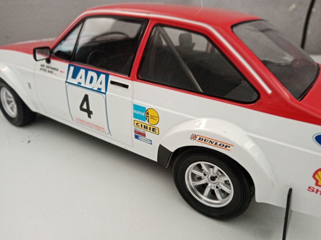 Miniaturas carros 1.18