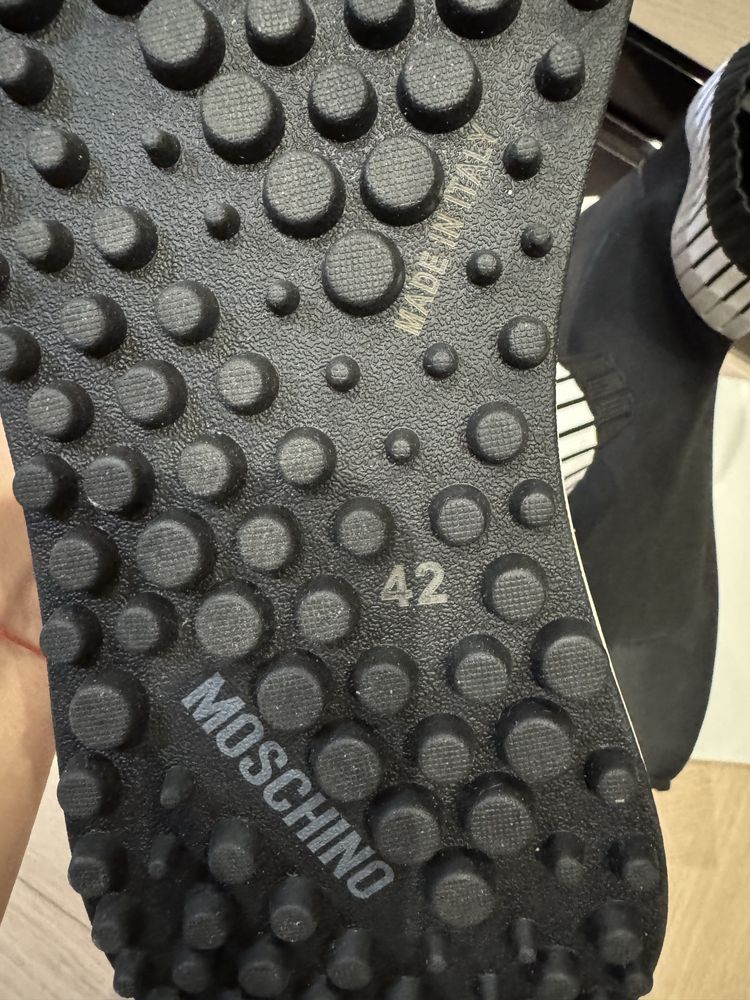 Moschino 42 р новые