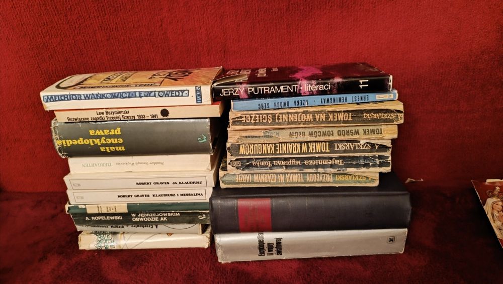 Rezerwacja Oddam książki PRL