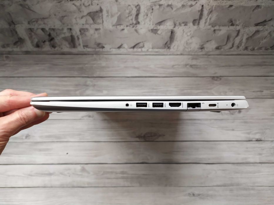 HP ProBook 450 G6 FHD IPS i5-8265U/8GB DDR4/256GB SSD NVMe