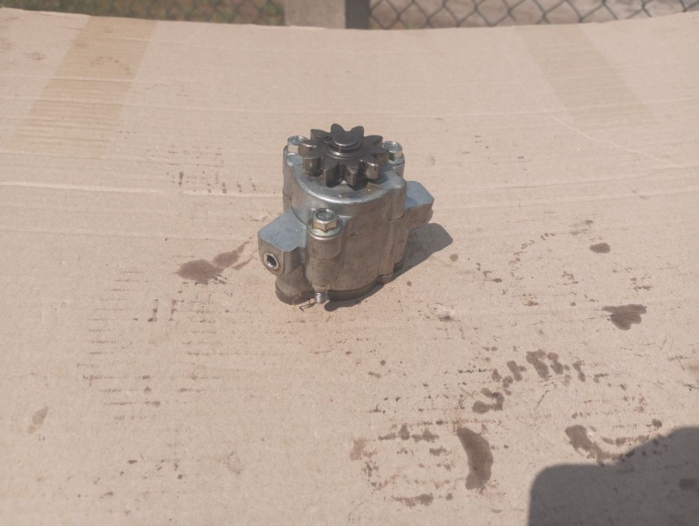 Pompa oleju silnika silnik Aprilia SX 125 RX xtm xsm Derbi Senda kx1A4
