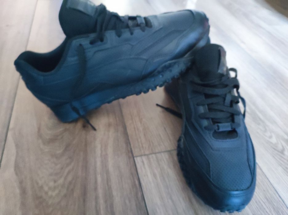 Кроссовки новые Puma кожаные 45.