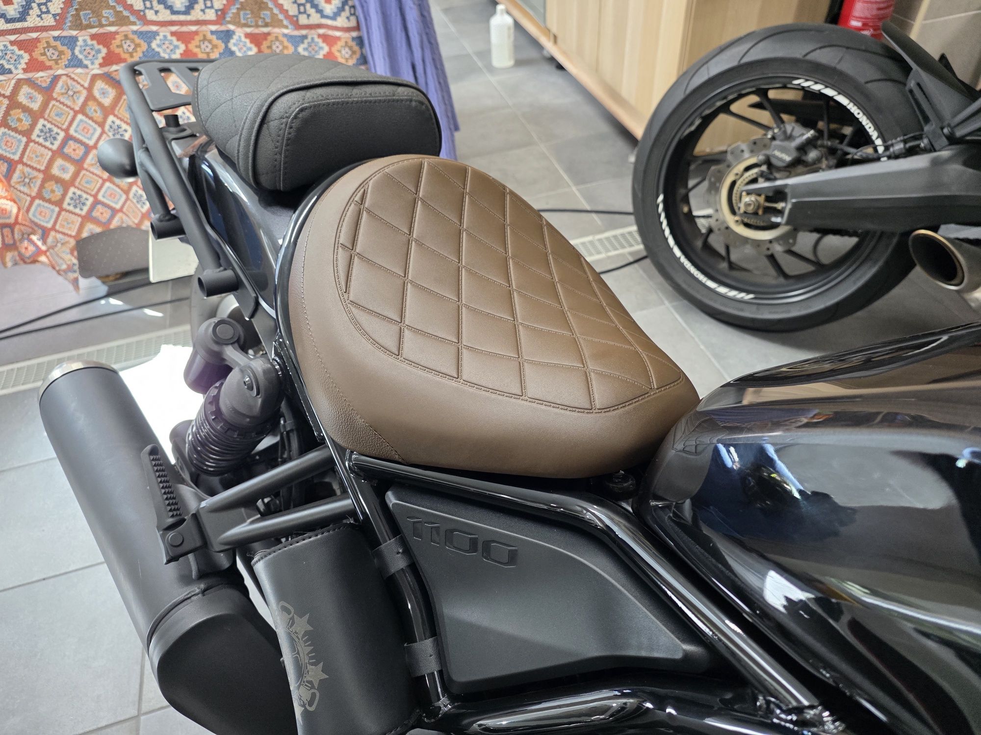 Banco Original Camel Honda Rebel 1100 Special Edition