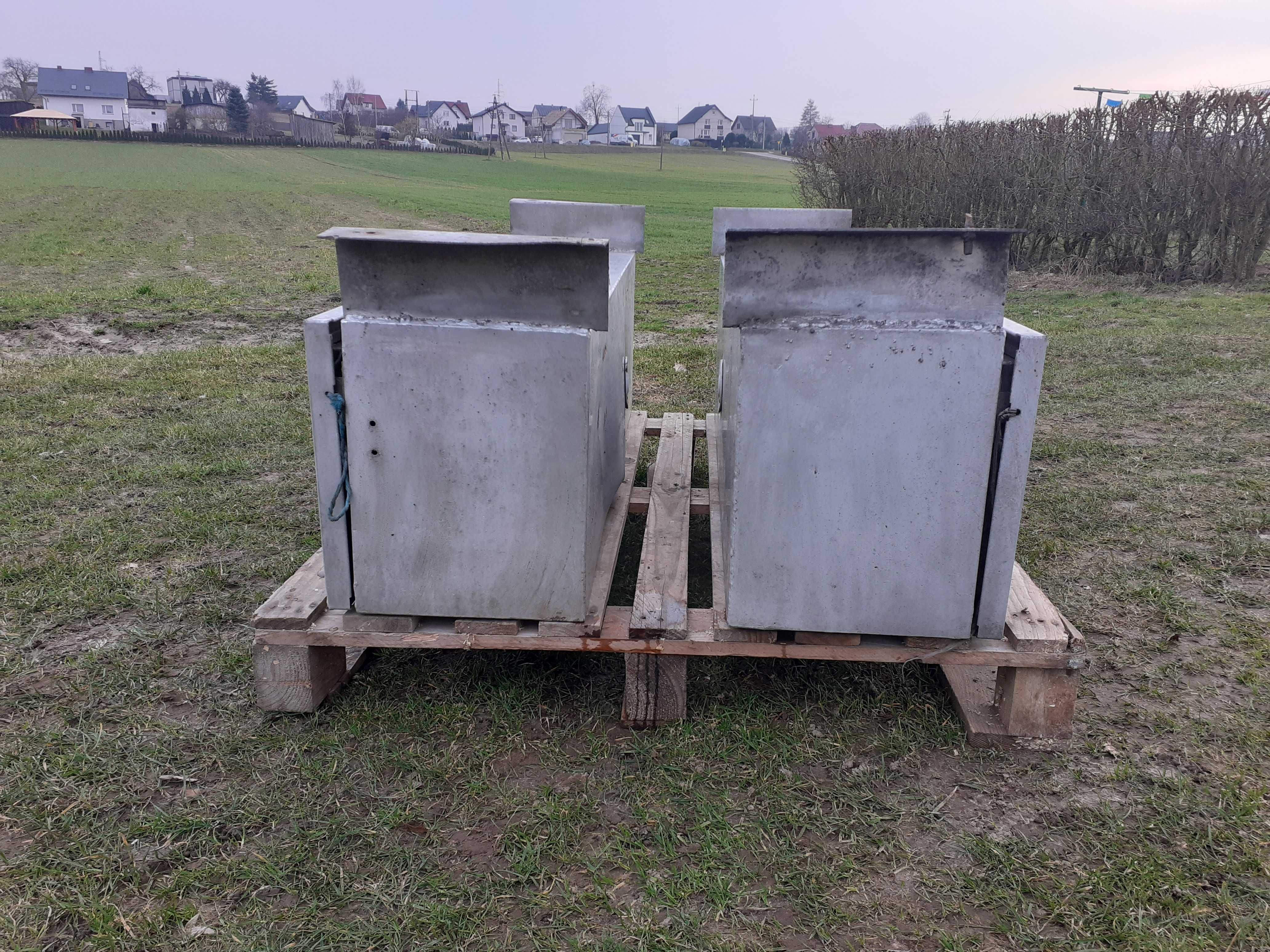 Duża skrzynka transportowa z aluminiowej blachy do busa (na pasy itd.)