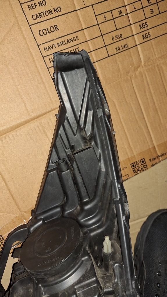 Lampa prawa Peugeot 3008 I