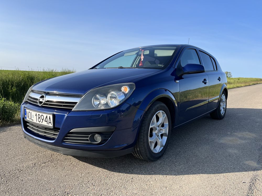 Opel Astra H 1.9CDTI 2006r hatchback 5d