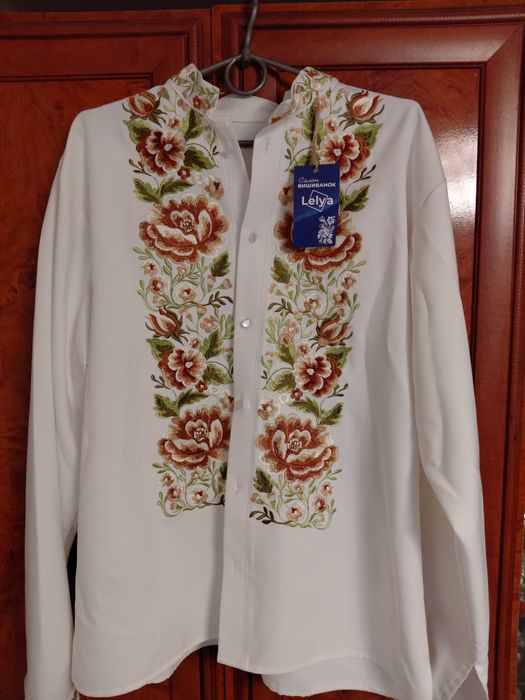 Вишита сорочка з хорошої тканини