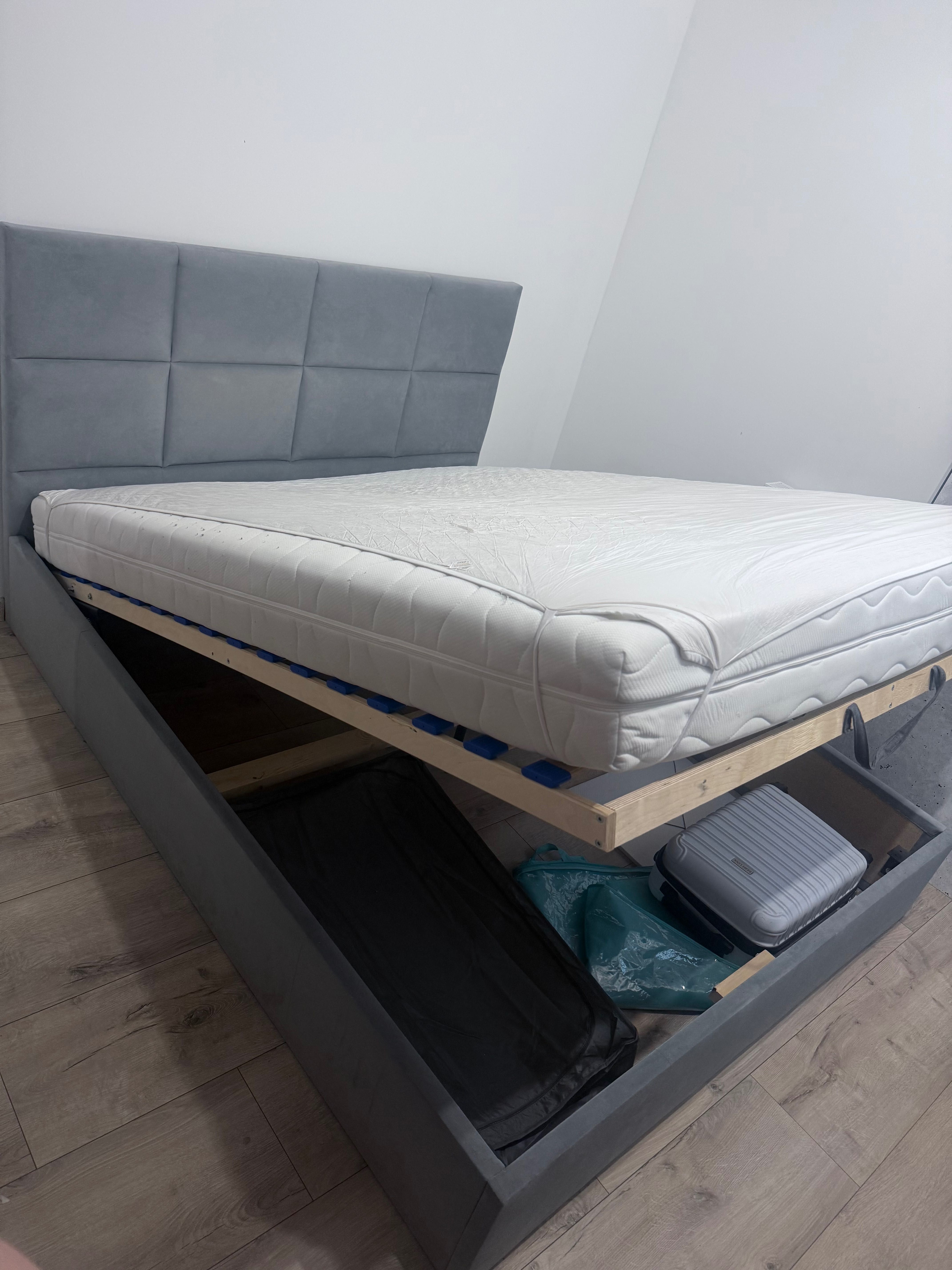 nowoczesne skandynawskie łóżko 160x200 z materacem