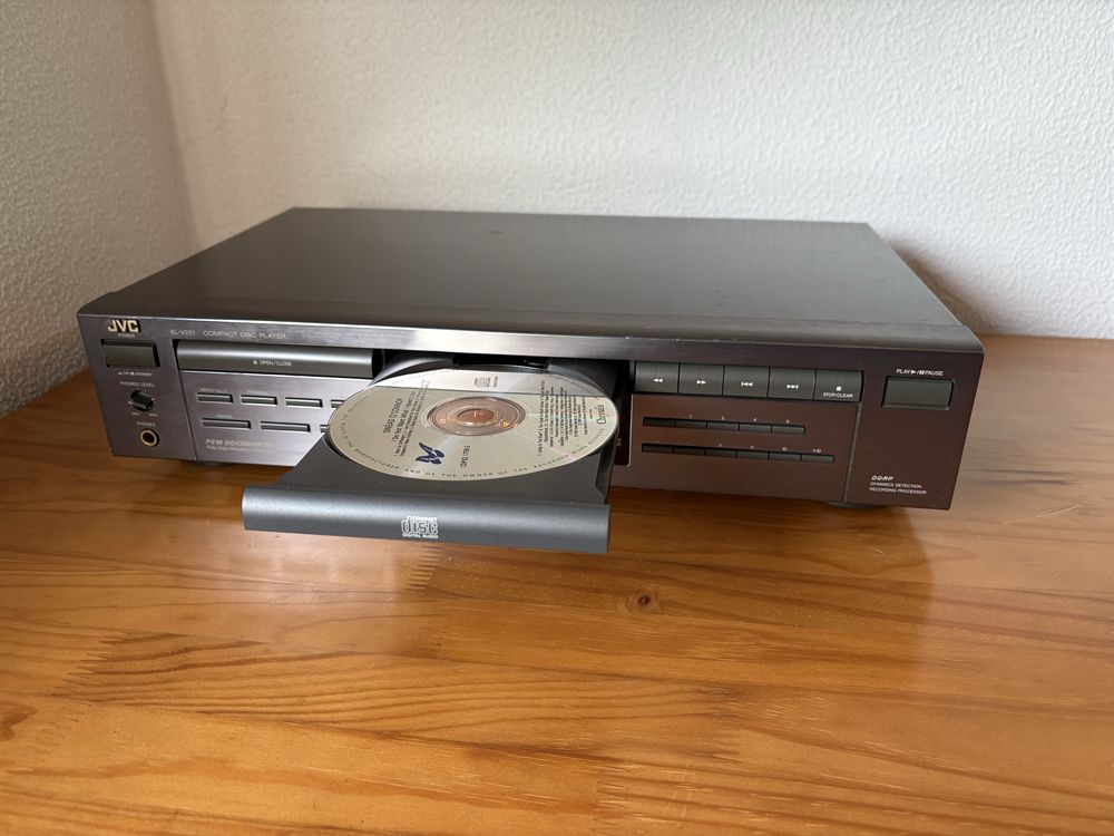 Leitor de CD JVC XL-V251