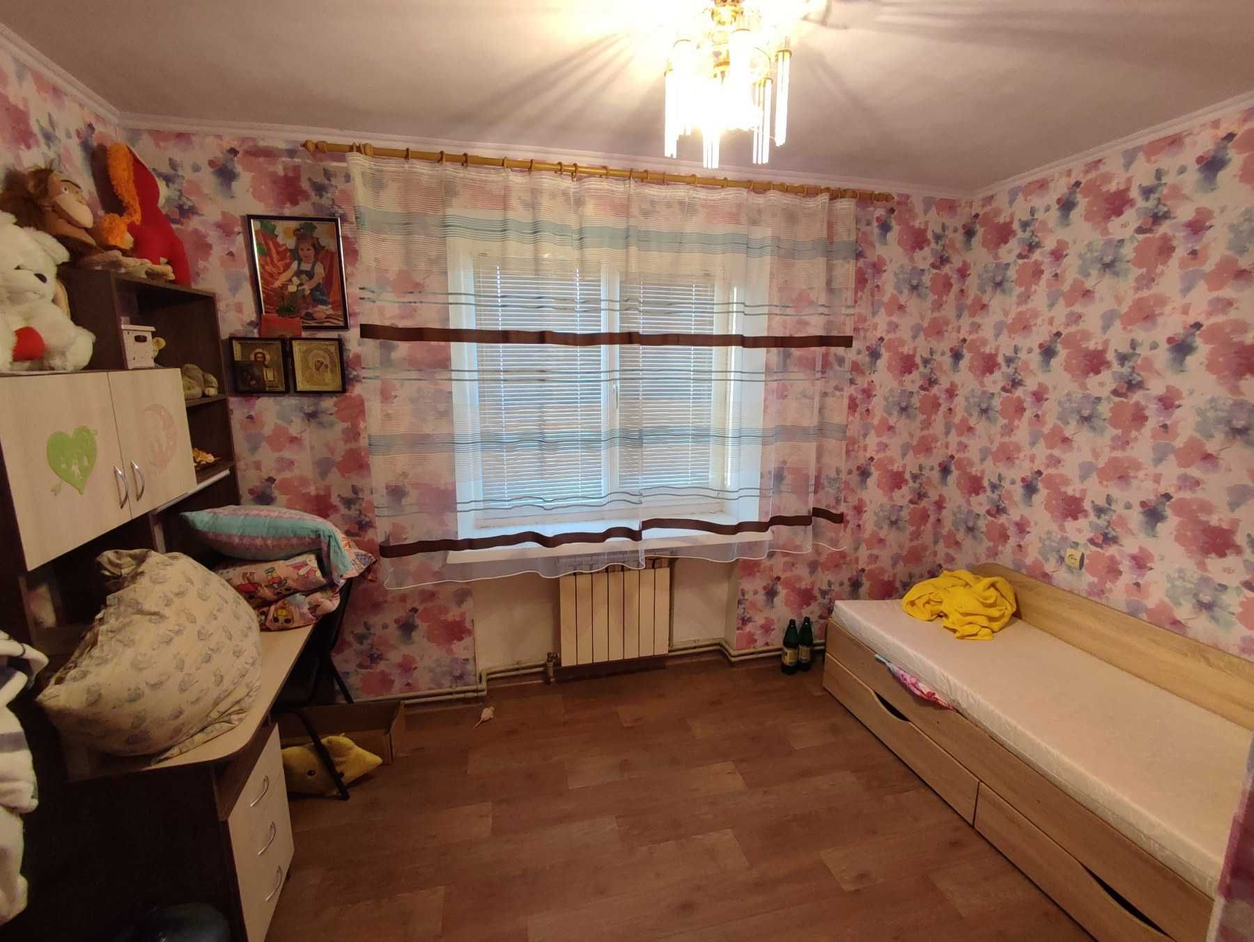 Продам 3-х комнатную квартиру в Матвеевке.