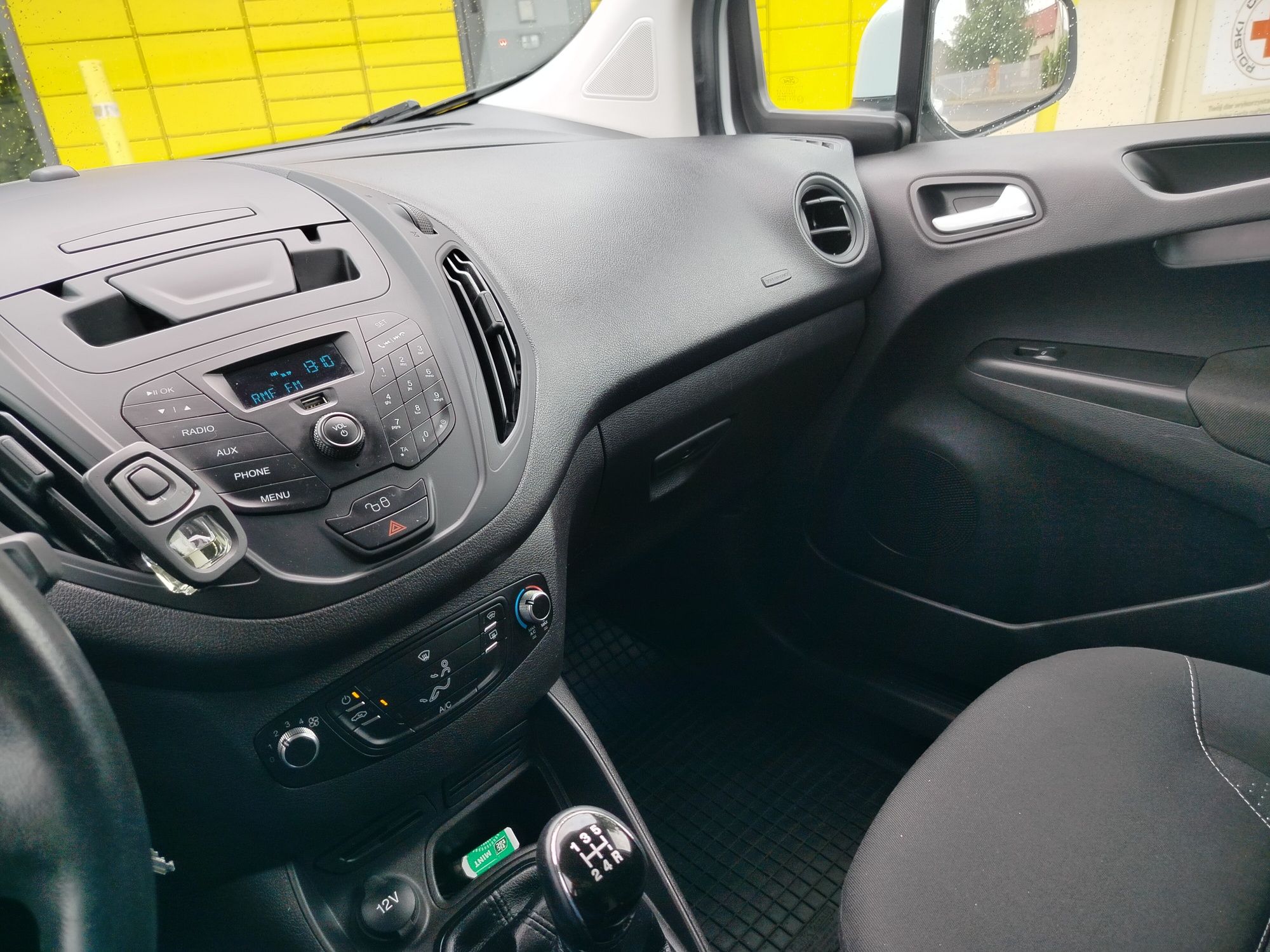 Ford transit courier 1.0, salon Polska, fulla serwis, niski przebieg!!