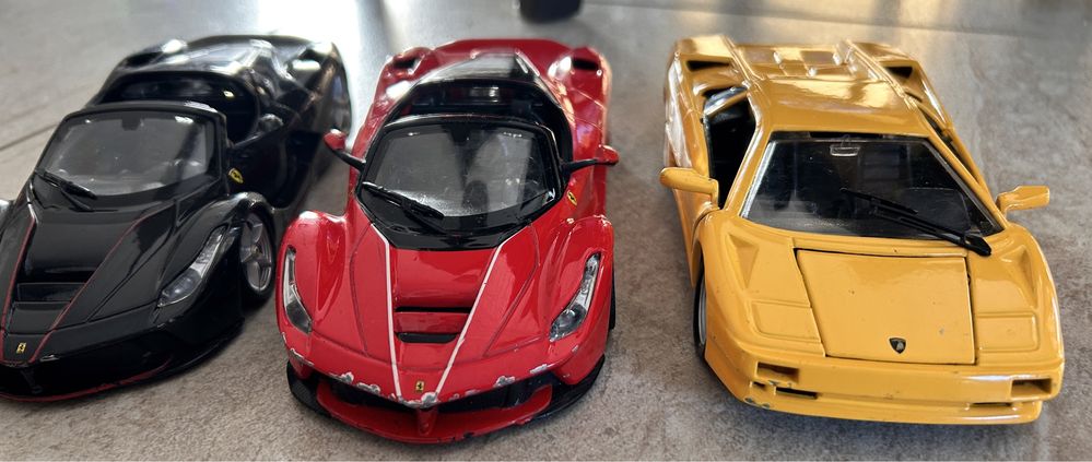 Samochody auta lamborghini ferrari 18 cm