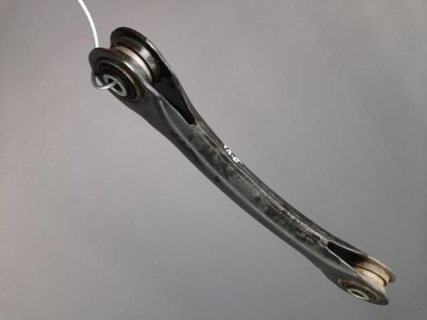 Braço de suspensão trás esquerdo FORD Kuga II (DM2)