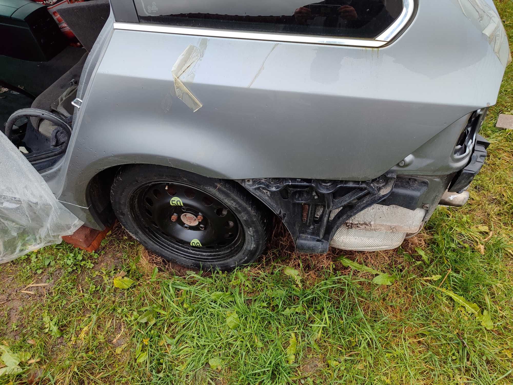 Tylny błotnik BMW E60 E,61
