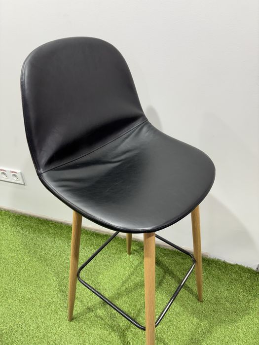 Стілець барний чорний/дуб