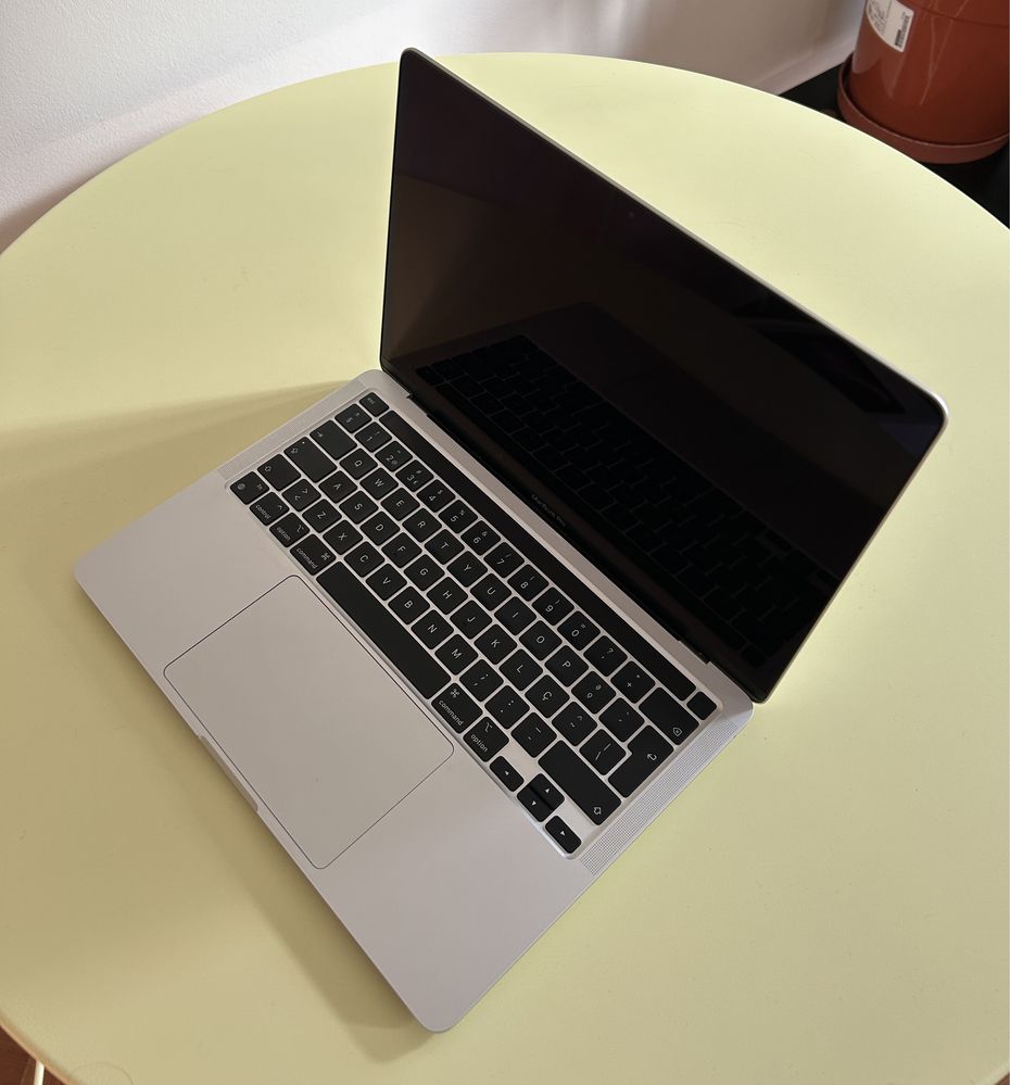 MacBook Pro M1 13,3 8GB memoria e 250GB disco