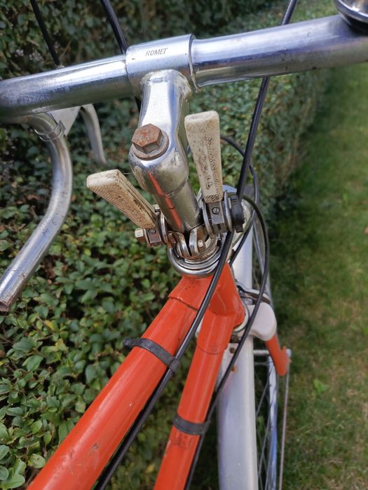 Rower turystyczny szosowy do renowacji z czasu  PRL-u.