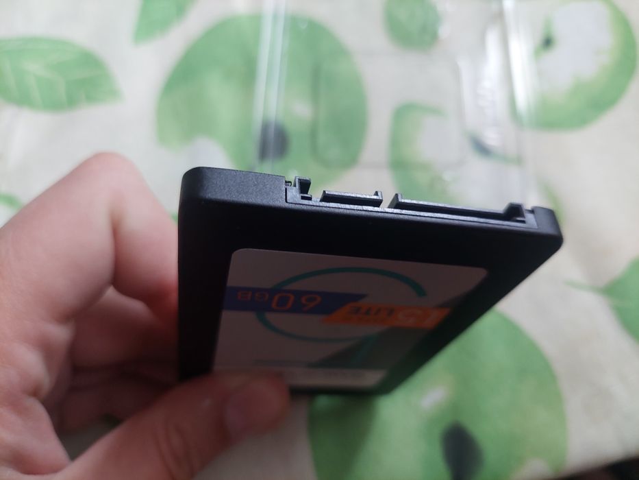 SSD накопитель на 60гб TeamGROUP