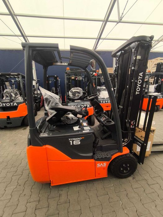 Toyota elektryczna 8FBEK16  Triplex 5000mm NOWA  3 kołowa 4 sekcje