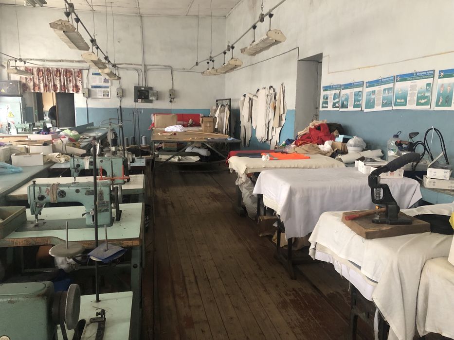 Продам швейний цех з обладнанням та прилеглою територією