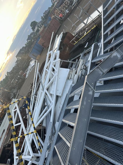 Wielkie Schody z kratownicy wema