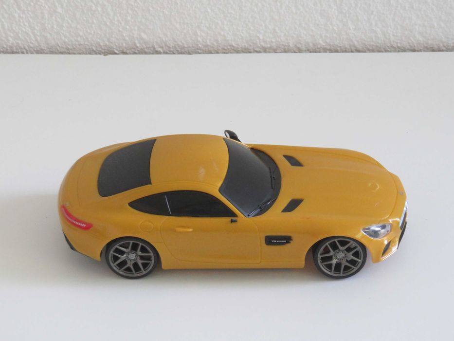 Brinquedo: Mercedes com Comando
