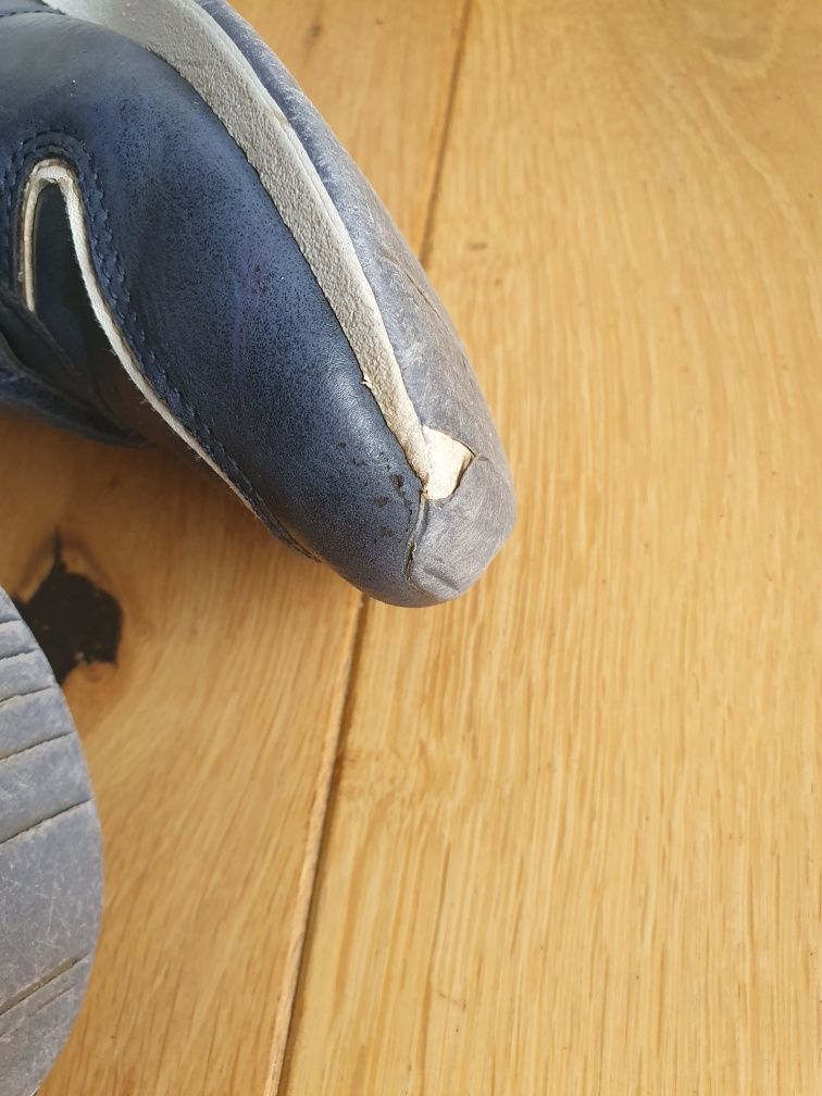 Półbuty trampki adidasy chłopięce granatowe In Extenso 32