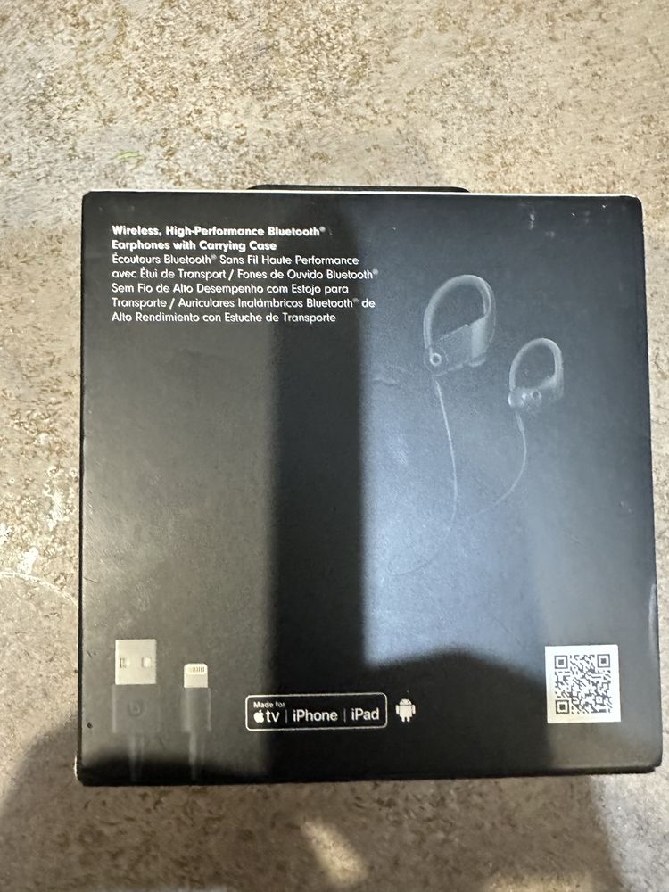 Powerbeats 4 High-Performance чёрные беспроводные наушники