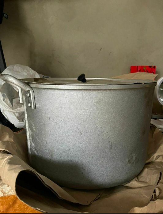 Кастрюля алюминиевая 35 литров