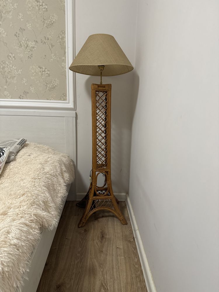 ZESTAW MEBLI RATTAN  Nocny stolik  lampa podłogowa stolik kawowy