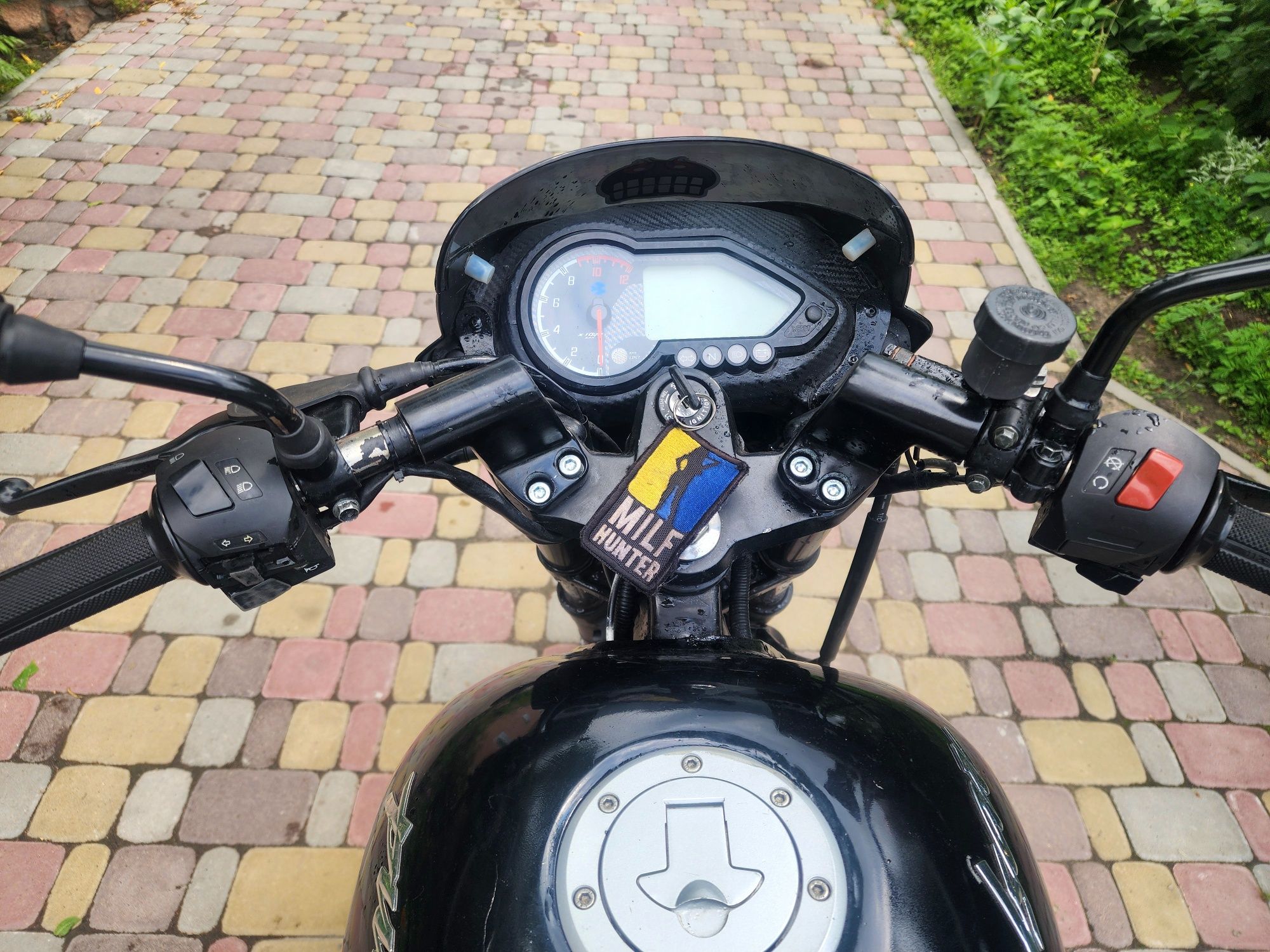 Bajaj pulsar 180