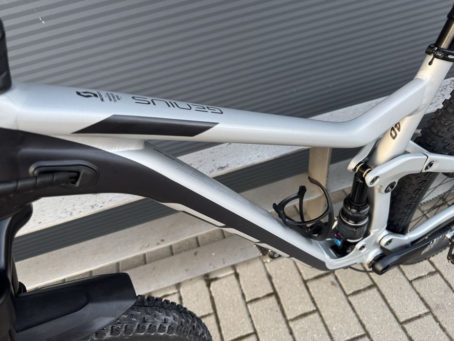 SCOTT GENIUS 940 29 M rower full enduro trail canyon propain yt trek