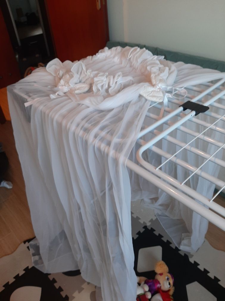 Baldachim na łóżeczko tiul kokardki