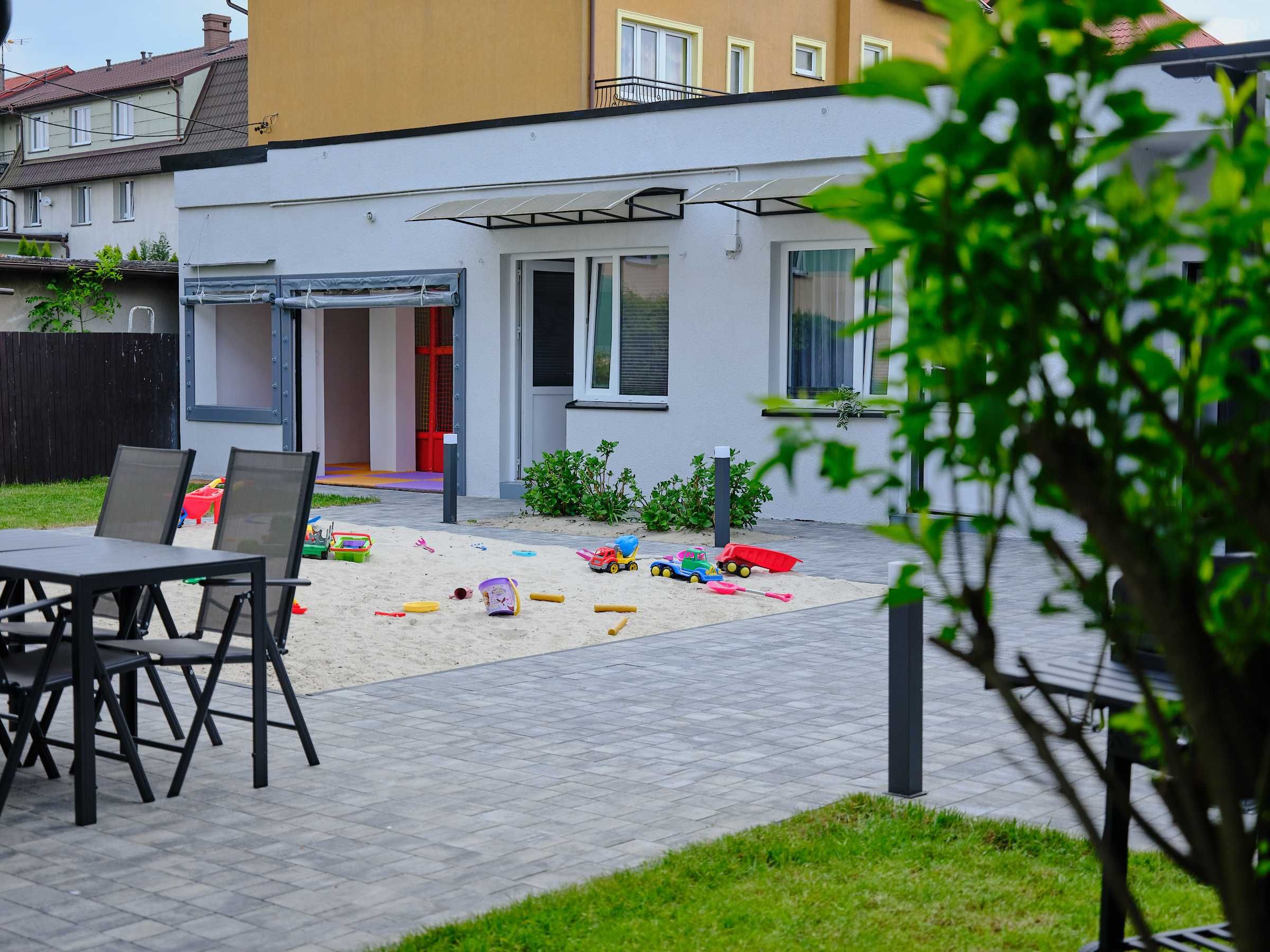 Tanie pokoje 2-osobowe z patio w CENTRUM ŁEBY