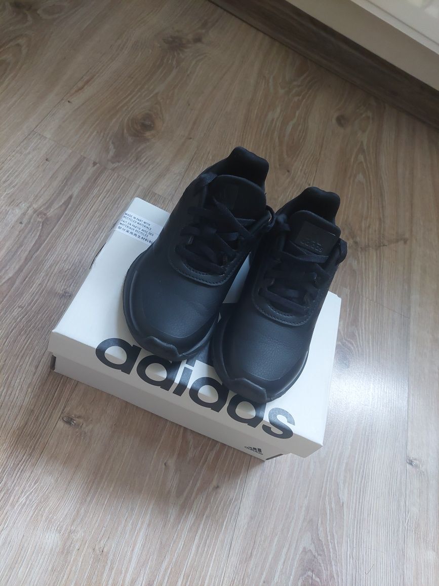 Buty dzieciece adidas stan jak nowy 29