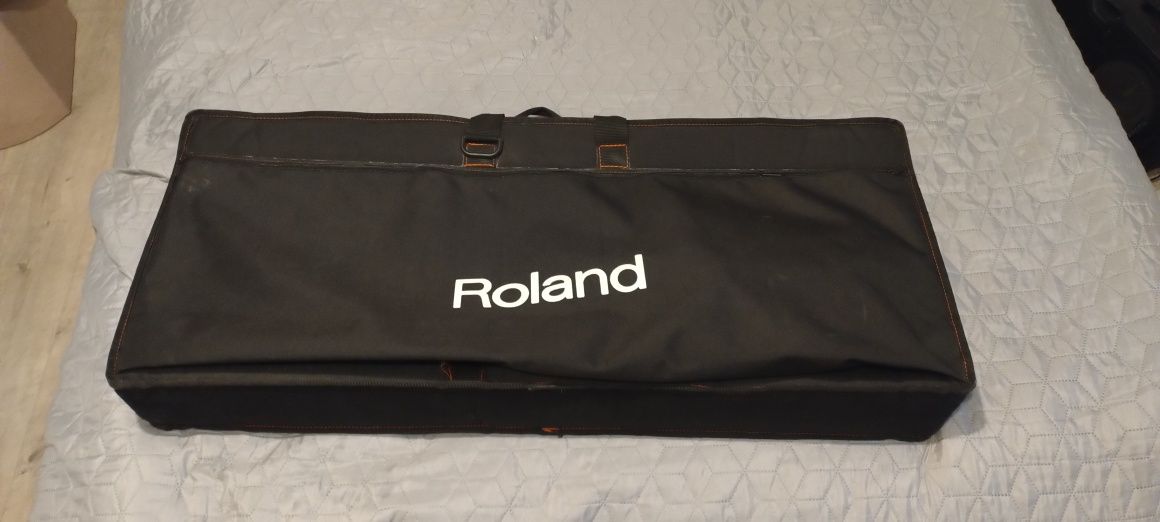 Syntezator Roland SH-201
