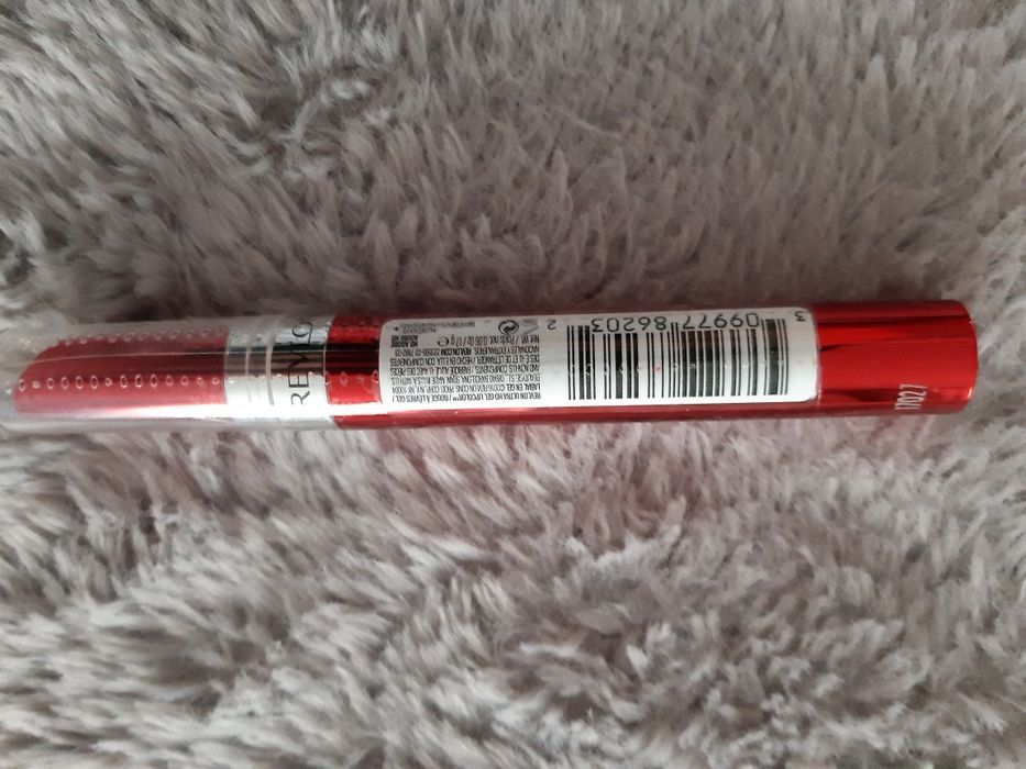 Pomadki revlon czerwona 755 i różowa 765
