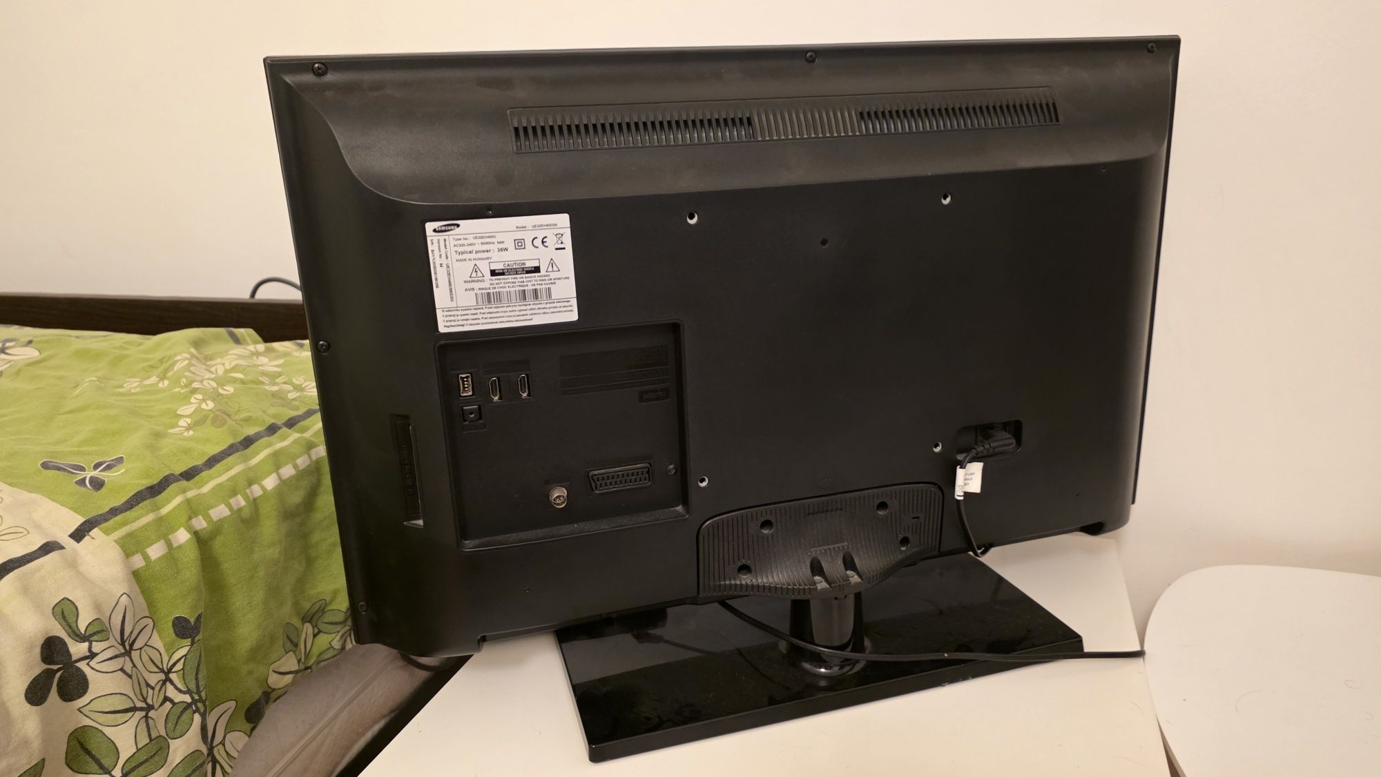 Telewizor Samsung UE32EH4003W – 32 cale