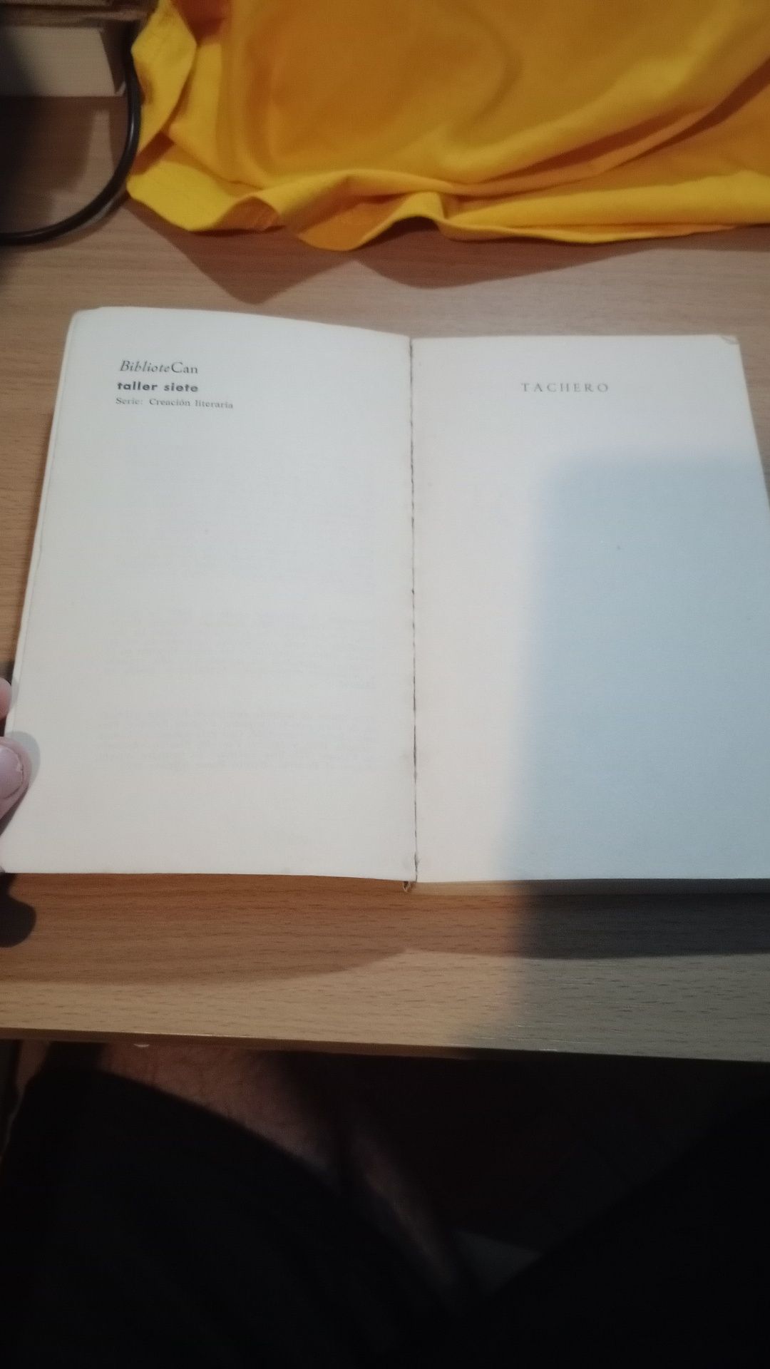Livro antigo história