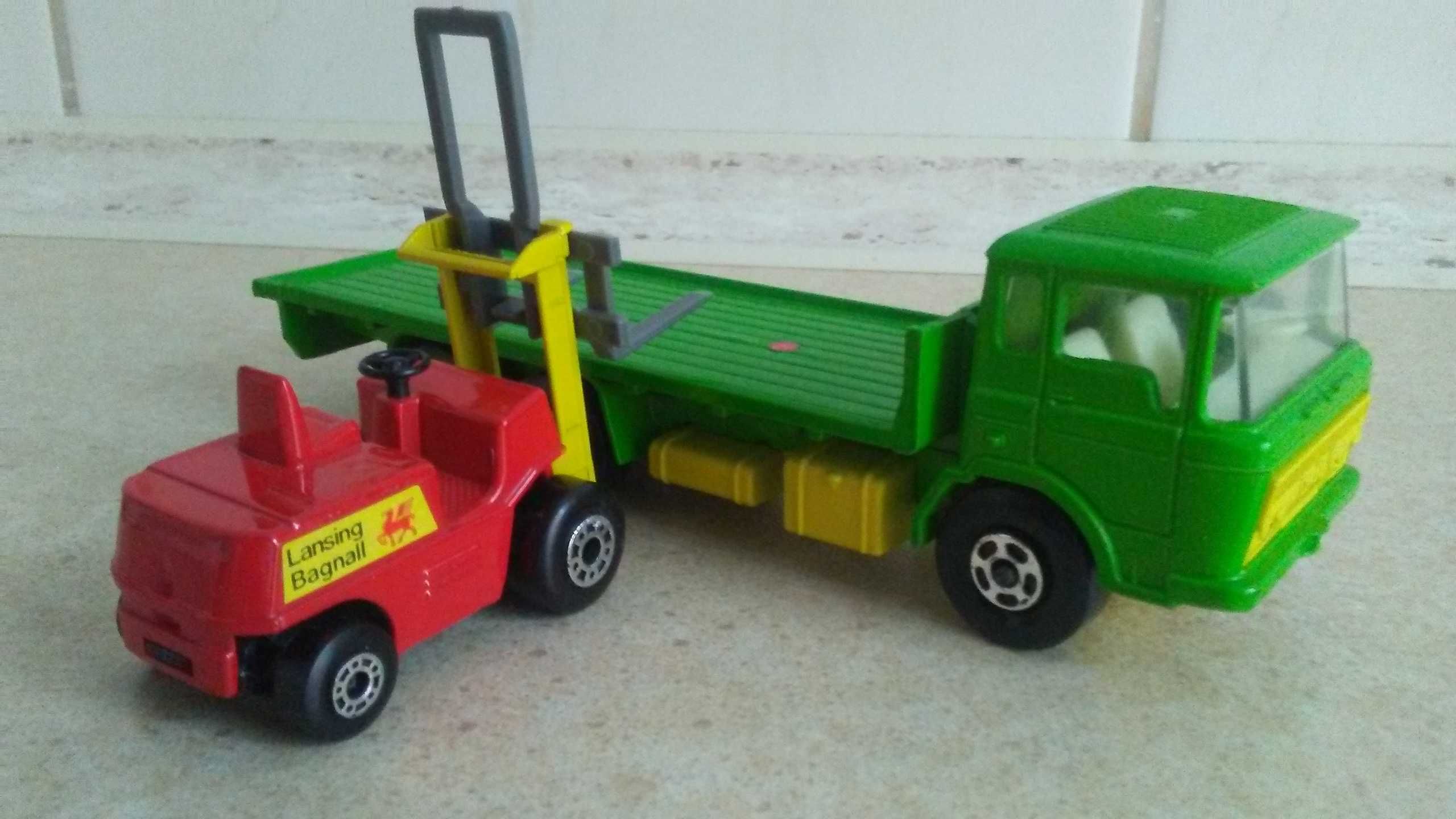 matchbox superkings daf plus wózek widłowy