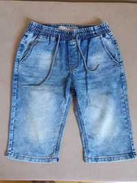 Krótkie spodnie jeansowe w rozmiarze M