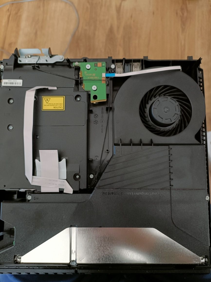 PlayStation 4 - 1 TB.