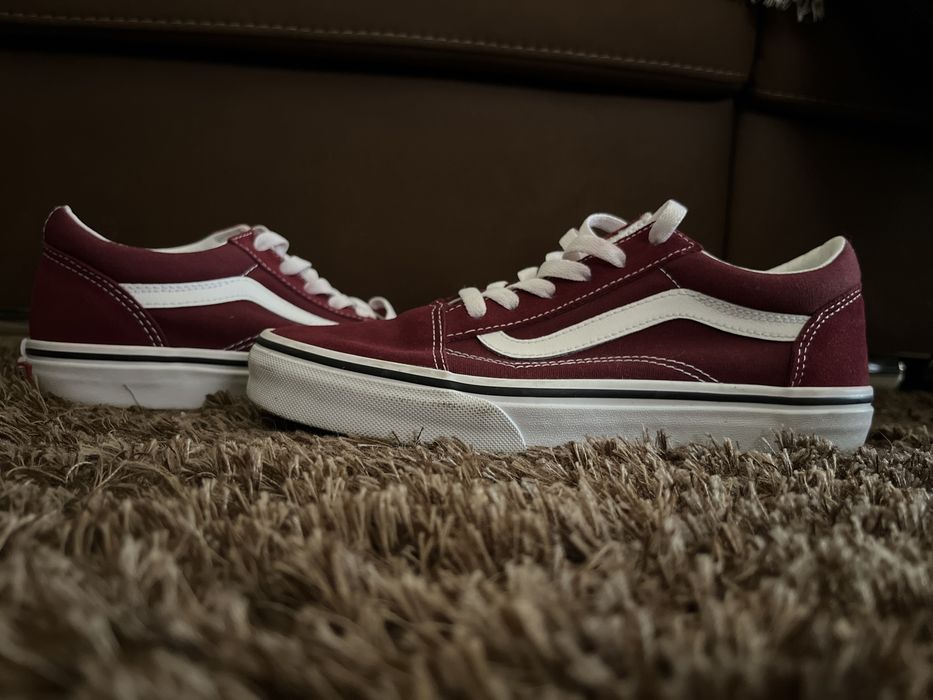 Vans bordo novas número 37